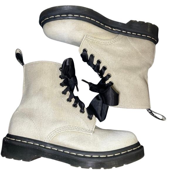Dr. Martens 1460 Canvas 8 Eye Boots Ribbon Laces Beige Size 7 - Picture 5 of 10